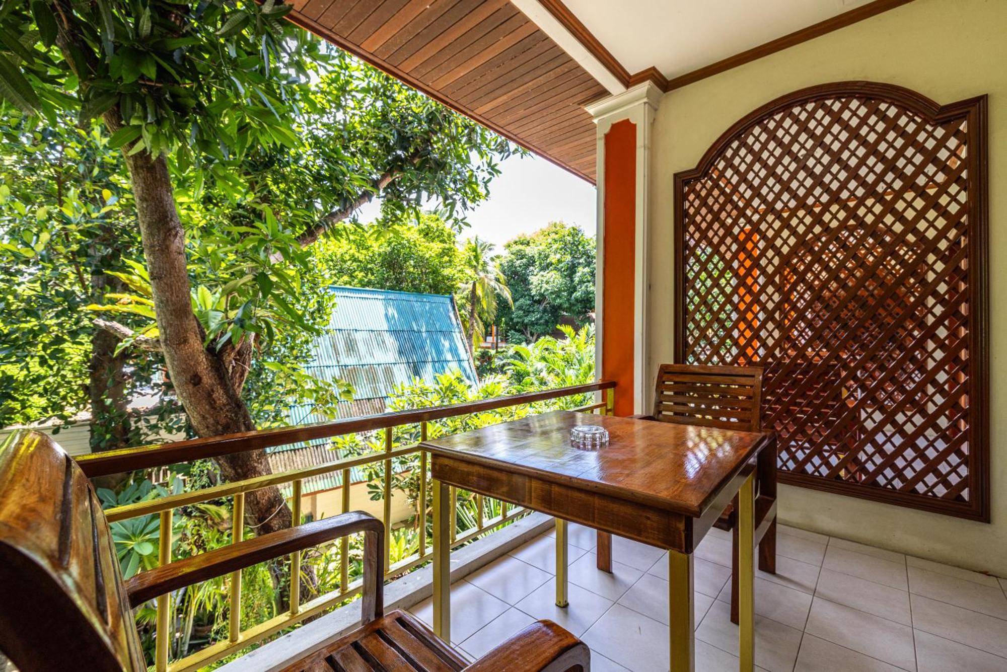 Phuket Meet Holiday Hotel 普吉岛相遇花园度假酒店 Rawai Exterior foto