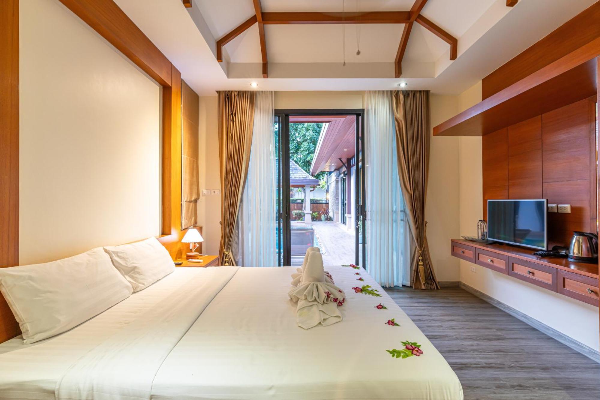 Phuket Meet Holiday Hotel 普吉岛相遇花园度假酒店 Rawai Exterior foto